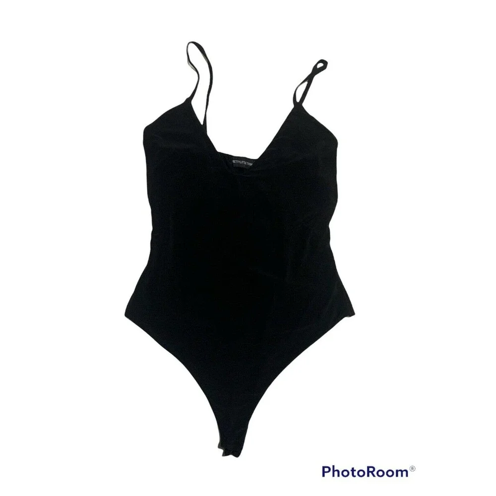 Boby v neck black spaghetti strap - Picture 2 of 4